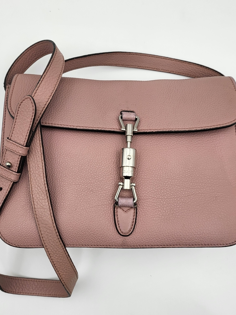 GUCCI Soft Jackie Flap Pebbled Calfskin Leather Crossbody Dusty Rose. Auth w/COA